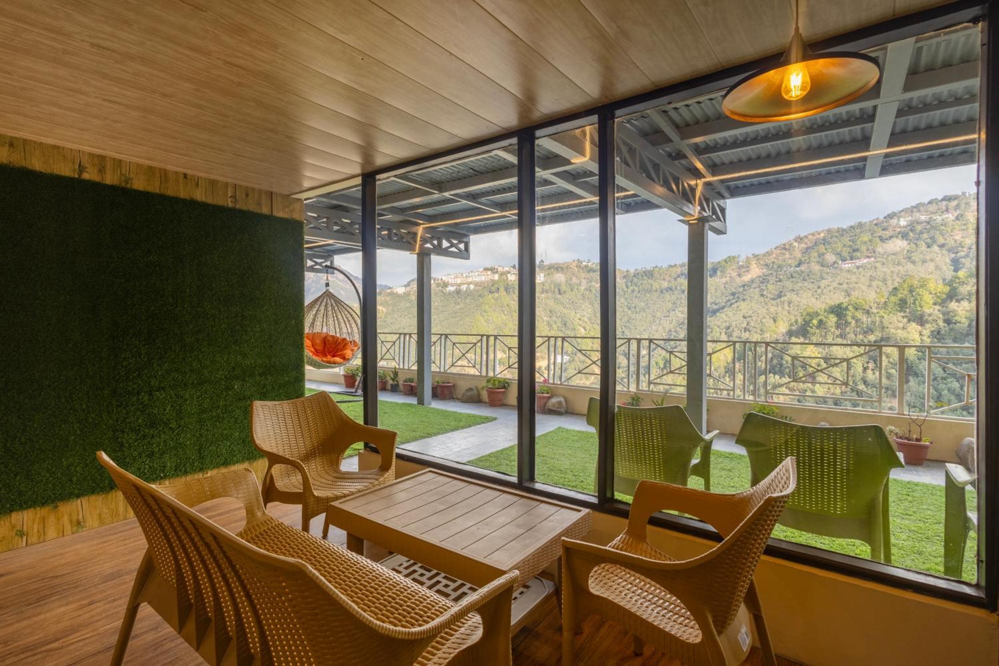 Lords Garden Glory Hotell Shimla Exteriör bild