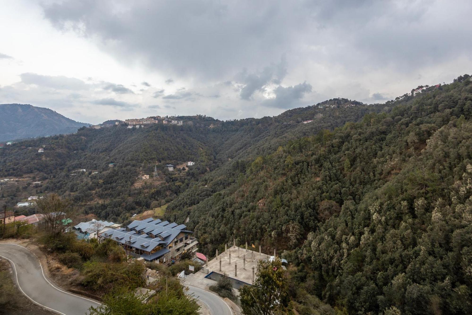 Lords Garden Glory Hotell Shimla Exteriör bild