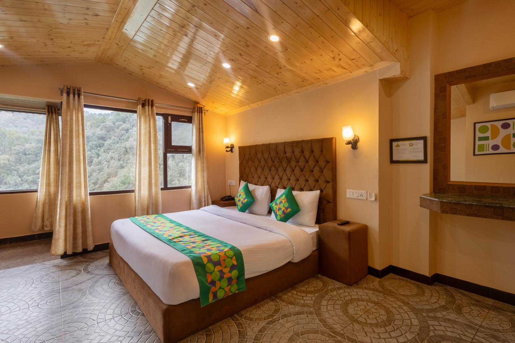 Lords Garden Glory Hotell Shimla Exteriör bild